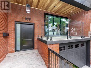379 Winona Dr in Toronto, ON - Building Photo - Building Photo