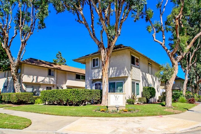 property at 9674 Pettswood Dr