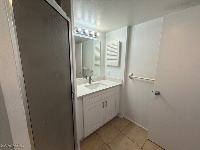property at 5323 Summerlin Rd