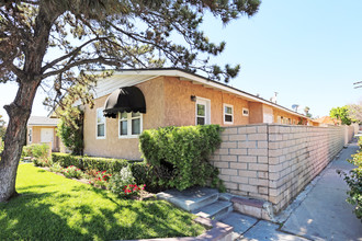 Civic Center Apartments in Brea, CA - Building Photo - Building Photo