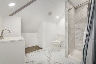 233 Glenwood Ave in East Orange, NJ - Building Photo - Building Photo