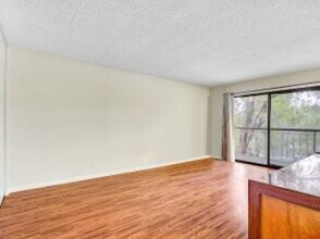 300 N Civic Dr, Unit 508 in Walnut Creek, CA - Building Photo - Building Photo
