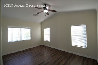 10313 Adams Chase St in Las Vegas, NV - Building Photo - Building Photo