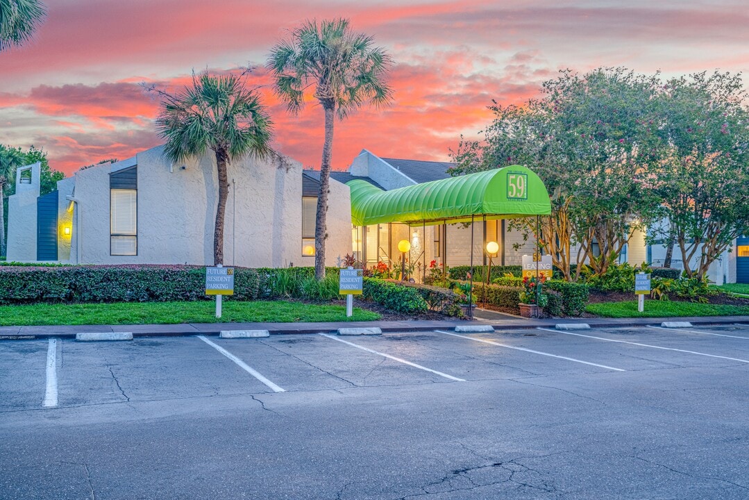 The Square at 59 Caroline in Jacksonville, FL - Foto de edificio