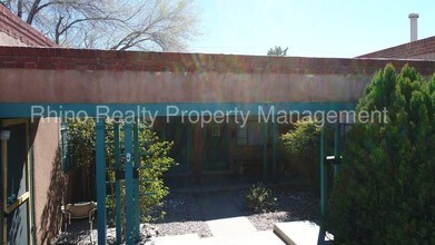 4142 Mesa Verde Ave NE-Unit -4 in Albuquerque, NM - Building Photo - Building Photo