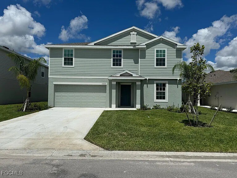 12222 Amber Waves Rd in Lehigh Acres, FL - Building Photo