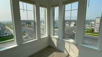 13128 Keegan Dr, Unit 202 in Herriman, UT - Building Photo