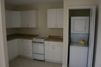 2 NE 65th St in Miami, FL - Building Photo - Other