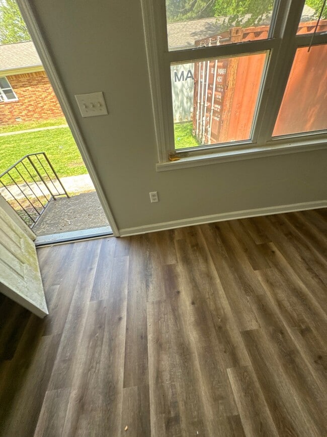 811 Scott St in Brownsville, TN - Foto de edificio - Building Photo