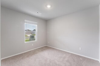 2527 E Meramec St in Fayetteville, AR - Building Photo - Building Photo