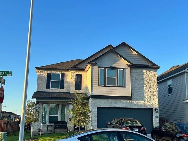 4600 Colmar Dr in Manor, TX - Building Photo - Building Photo