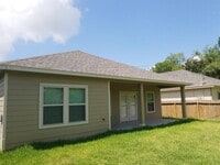 8013 Charlesmont St photo'