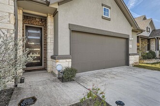 3821 Raven Caw Pass in Pflugerville, TX - Foto de edificio - Building Photo