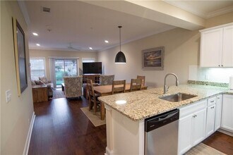 702 Mariners Cir in St. Simons Island, GA - Building Photo - Building Photo