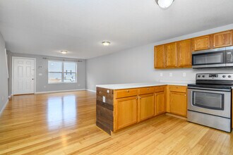 3 Periwinkle Ln in Glastonbury, CT - Building Photo - Building Photo