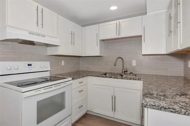 405 Barlow Ave in Sarasota, FL - Building Photo - Building Photo