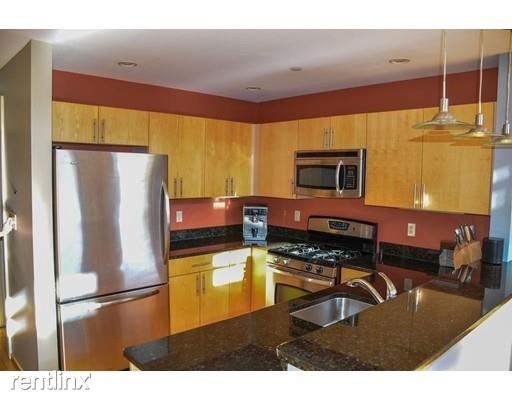 68 Central Ave-Unit -Unit 304 in Medford, MA - Building Photo - Building Photo