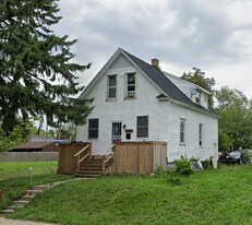 3058 N 29th St in Milwaukee, WI - Building Photo