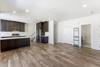 3342 Santa Fe Rd in Park City, UT - Foto de edificio - Building Photo