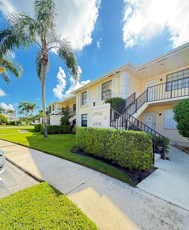 2002 Keystone Dr