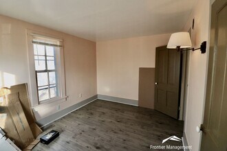 206 Ash St in Wamego, KS - Building Photo - Building Photo