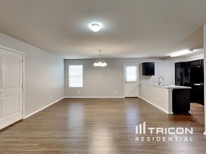 5050 Everett Loop in Converse, TX - Building Photo - Building Photo