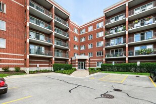 6430 W Berteau Ave in Chicago, IL - Building Photo