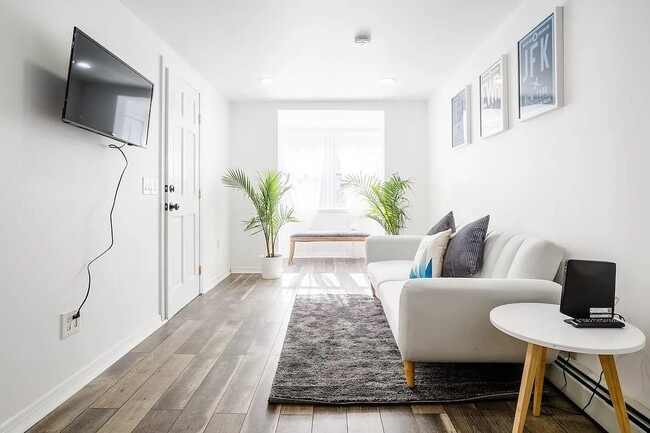 property at 212 19th St