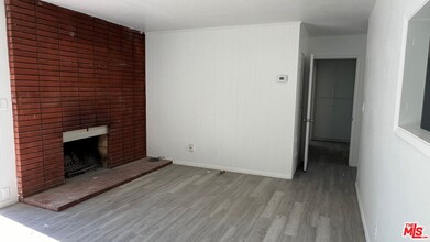 21806 Napa St in Los Angeles, CA - Building Photo - Building Photo