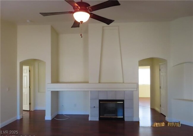 property at 991 Hidden Meadow Ave