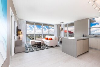 4010 S Ocean Dr in Hollywood, FL - Building Photo - Building Photo