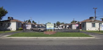 Oleander Gardens in Bakersfield, CA - Building Photo