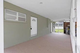 2206 Mark Ave in Punta Gorda, FL - Building Photo - Building Photo