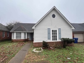 3315 Tulane Rd in Horn Lake, MS - Building Photo