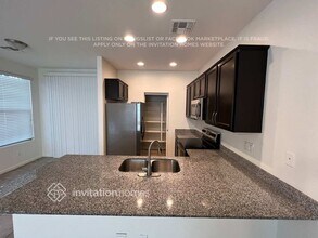 1447 S Colt Dr in Gilbert, AZ - Foto de edificio - Building Photo