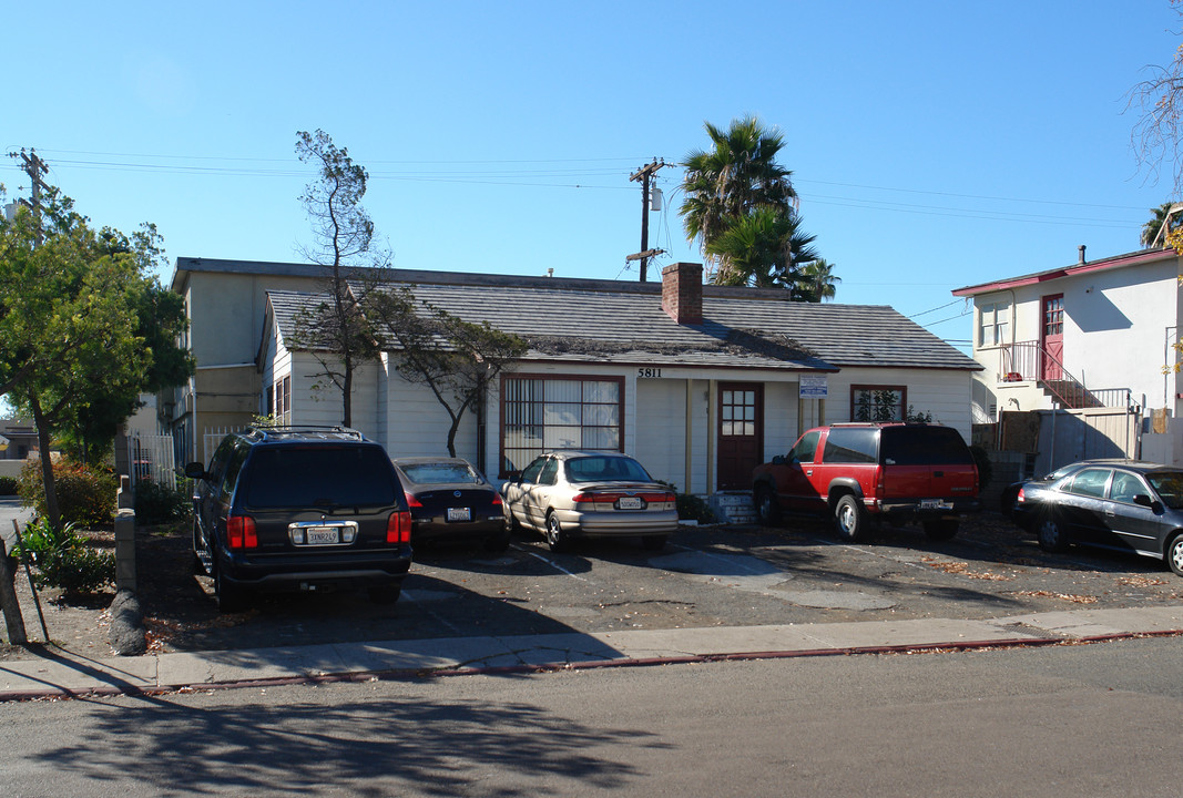 Lindo Paseo Apartments in San Diego, CA - Building Photo