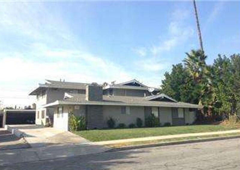 631 Lemar Park Dr in Glendora, CA - Foto de edificio