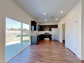 5945 Hampton Creek Rd in Jacksonville, FL - Building Photo - Building Photo