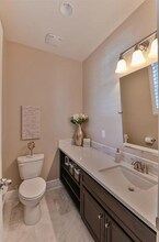 1392 Violet Way in Turlock, CA - Building Photo - Building Photo