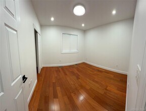 43-35 189th St in Queens, NY - Building Photo - Building Photo