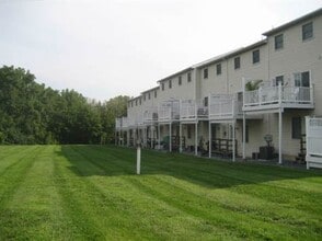 1122 Bernice Dr in Coplay, PA - Building Photo - Building Photo