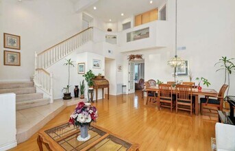 11967 Danvers Cir in San Diego, CA - Building Photo - Building Photo