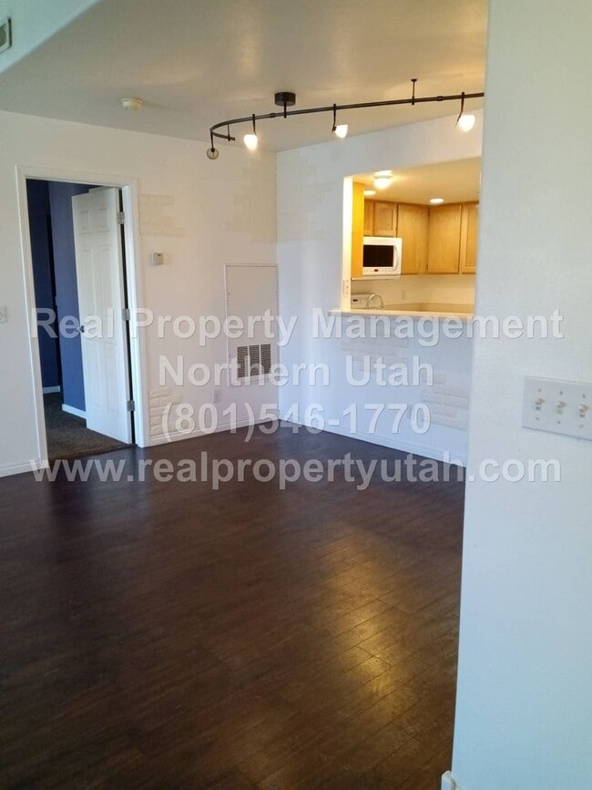 490 E 700 S in Clearfield, UT - Building Photo - Building Photo