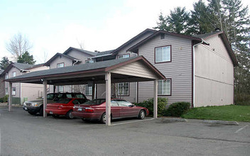 Sherwood Terrace Apartments in Tacoma, WA - Building Photo - Building Photo