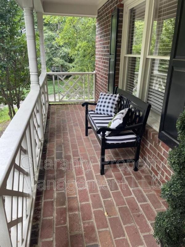 property at 639 Greenwood Cir