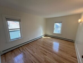 61 Lakeview Terrace in Burlington, VT - Foto de edificio - Building Photo