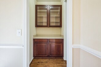 1104 Walden Pl Dr in Elgin, SC - Foto de edificio - Building Photo