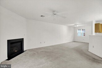 119 Oriole Ct in Hummelstown, PA - Building Photo - Building Photo