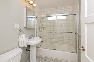 818 Newman Dr in South San Francisco, CA - Building Photo - Building Photo