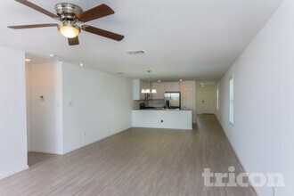 10250 Devon Wheel St in San Antonio, TX - Building Photo - Building Photo